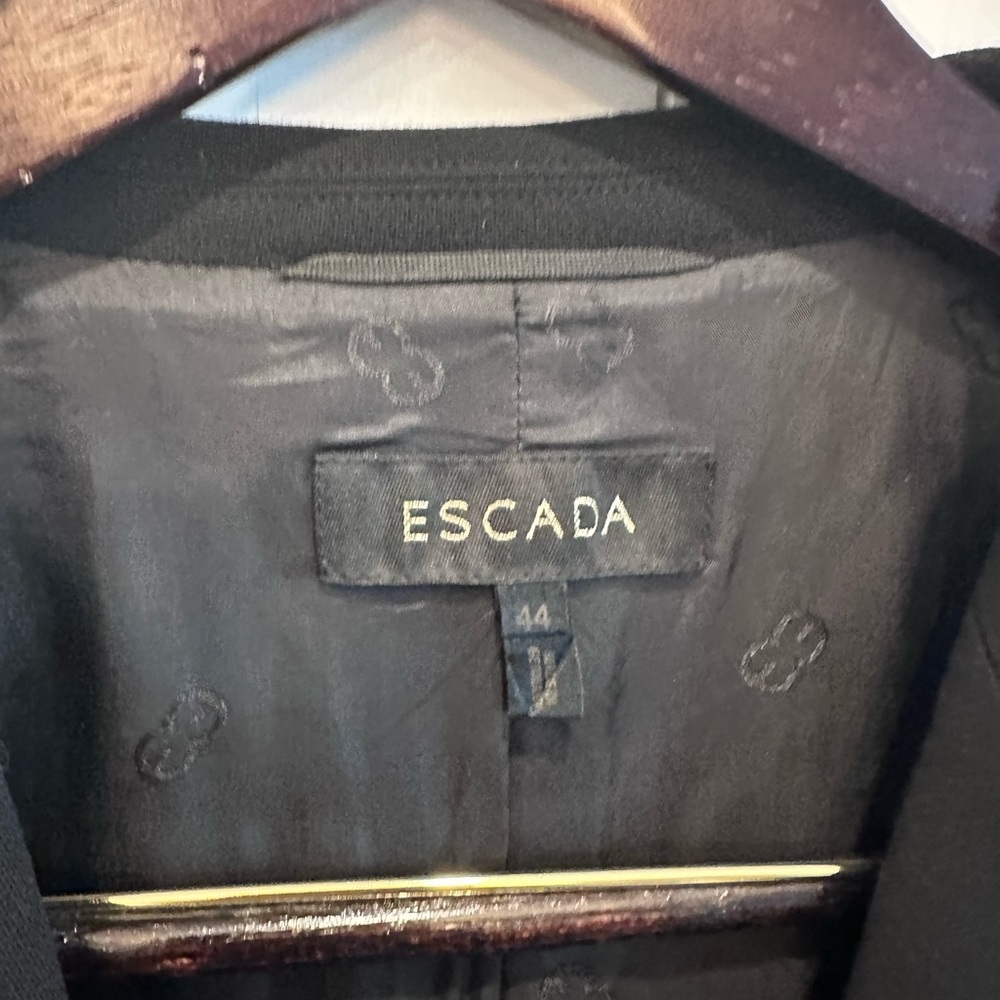 EUC Escada Women’s Black/White ‘Tuxedo’ Suit - Picture 10 of 16